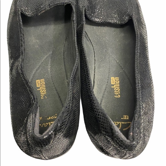 CLARKS | loafers black leather cushion 9.5 - Picture 4 of 7